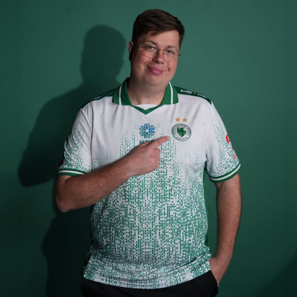 CSGORoll tweet media