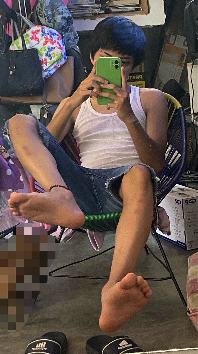 Mael_dilf's tweet photo. 😋
#pies #feetfetısh #gay https://t.co/4cWQSwtoBb