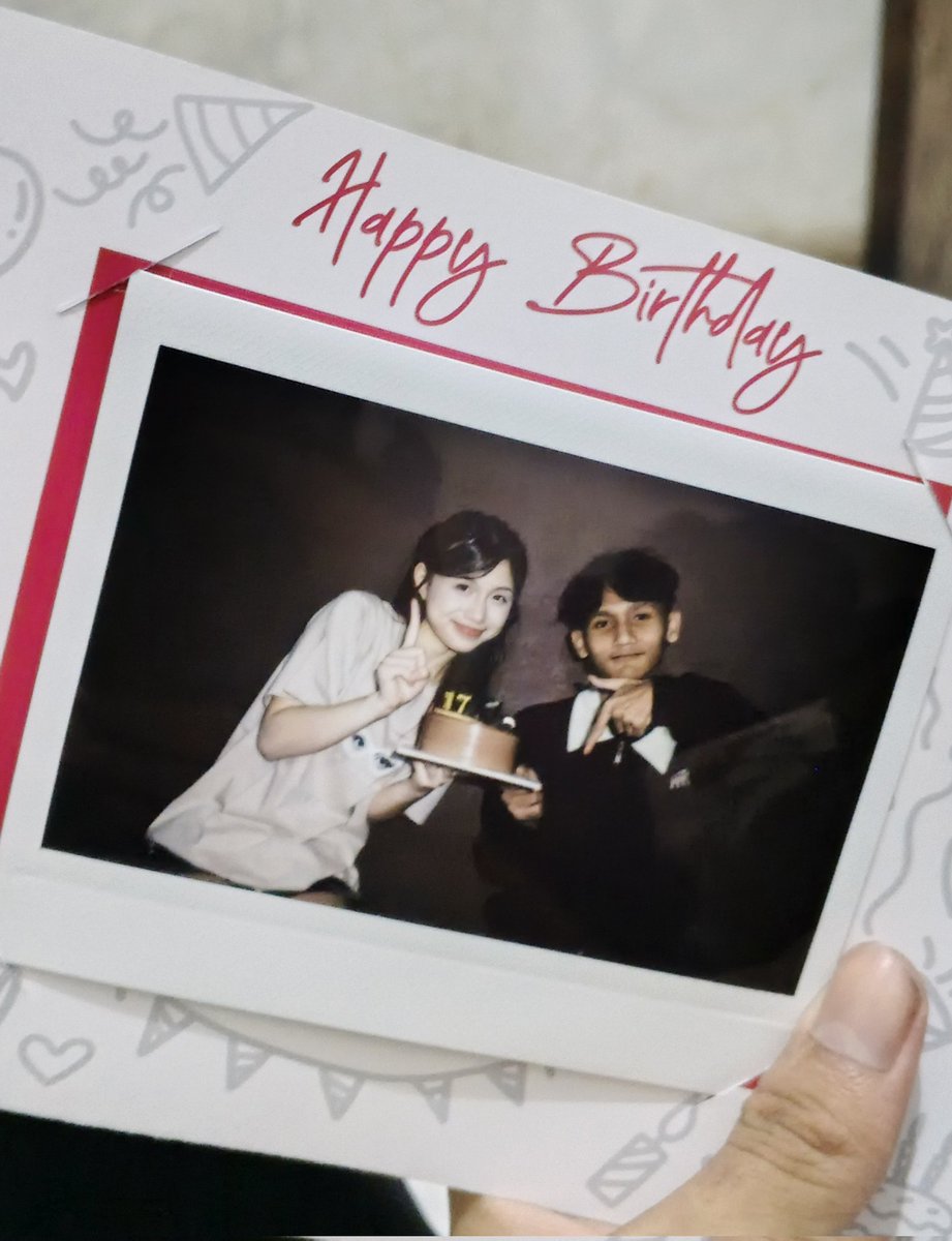 pshfrmn16's tweet photo. happy sweet seventeen ya @Michie_JKT48 https://t.co/I3QzsEH8DK