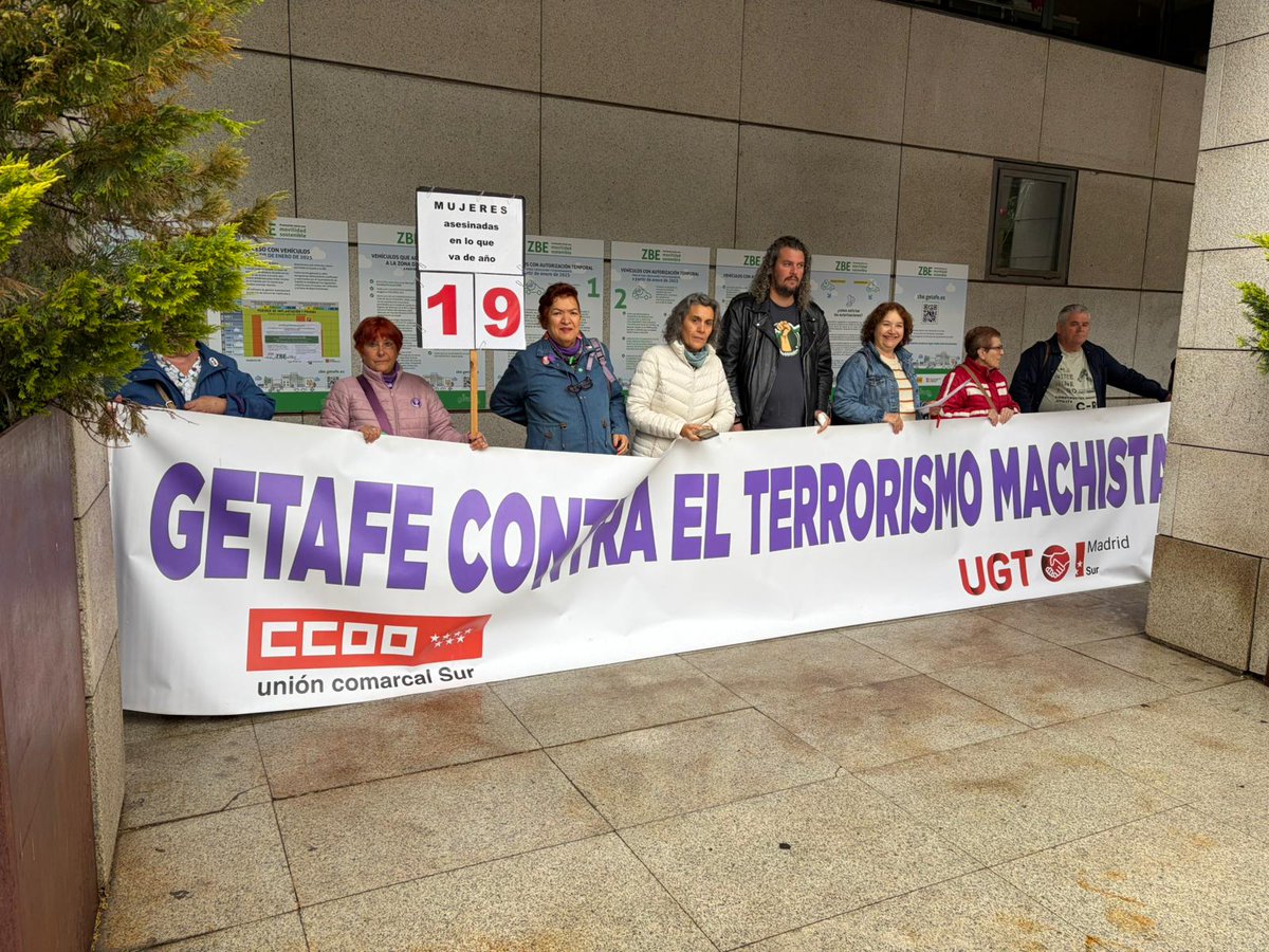 CCOOmadridSur's tweet photo. 🟣 Hoy hemos vuelto a salir a las calles en #Parla, #Leganés y #Getafe para denunciar una vez más que los machistas siguen asesinando en nuestro país. 

Exigimos más medios en protección de las víctimas y en educación para acabar con la lacra del machismo.

¡Ni una más! https://t.co/BJp351T92r