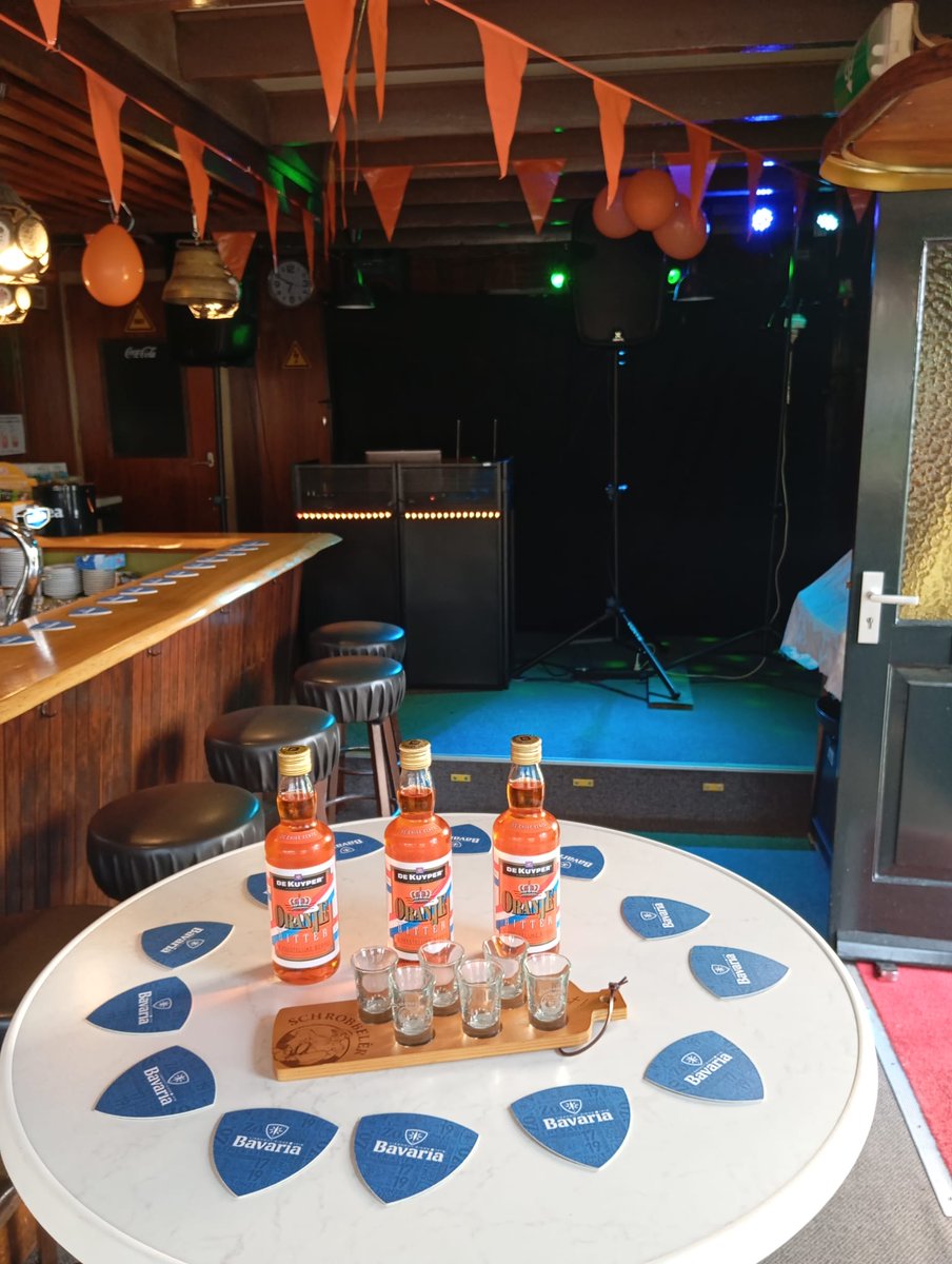InfopuntEnspijk's tweet photo. Vanavond Oranjefeest Enspijk vanaf 20.00 uur https://t.co/PeomwRGGcT