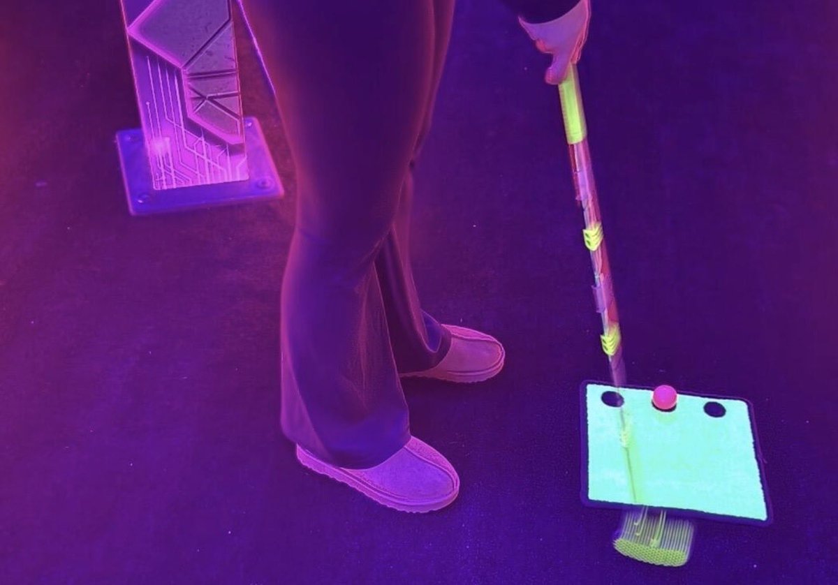 GoddessxRani's tweet photo. Just finished shopping and some mini golf. I wonder if any boys will figure out how to earn a treat. Hmmm I wonder 😇 https://t.co/DiZPIthQFu