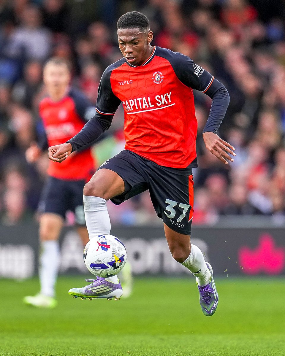 Luton Town FC tweet media