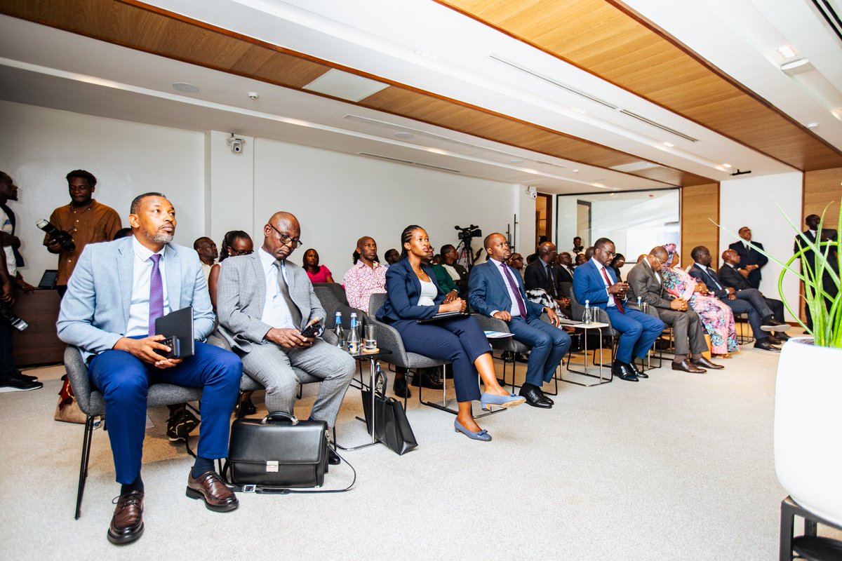 Ibirango Rwanda Ikigo cy’Igihugu Gitsura Ubuziranenge, RSB, cyasinyanye amasezerano y ...