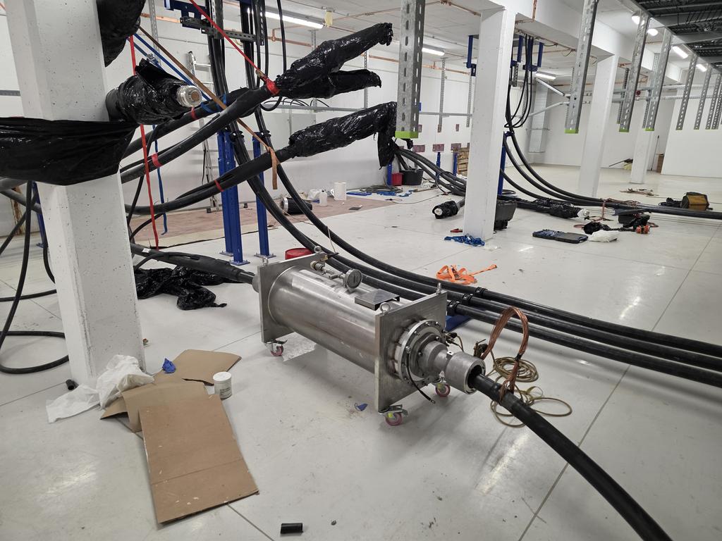 onsitehv's tweet photo. Successful completion of commissioning tests on a 700 m / 110 kV cable connection with GIS test joint.
DAC diagnostics and voltage withstand tests completed successfully, confirming the integrity and reliability of the system before energization.
#HVtesting #HighVoltage https://t.co/XKShndzoa4