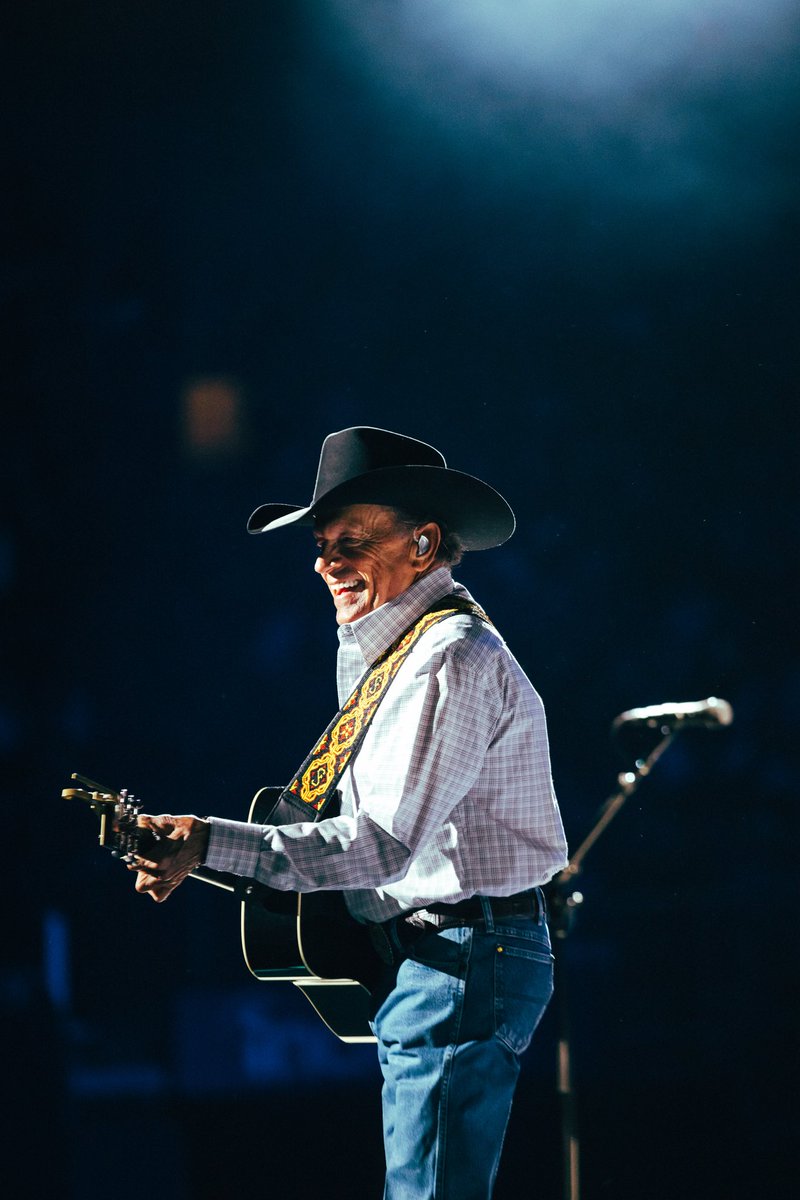George Strait tweet media