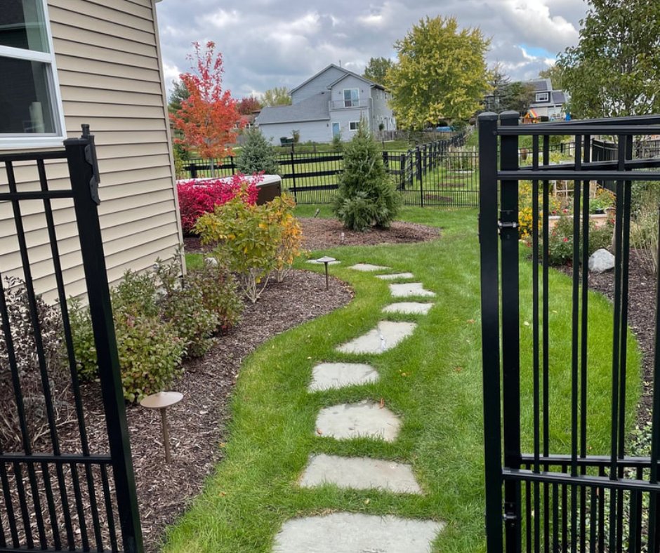 RoseLandscape's tweet photo. From custom outdoor living spaces and elegant front entries to patios, water features, and complete property transformations, we can help you!
📞 - (630) 202-2717

#Landscaping #LandscapeDesign #Garden #Nature #OutdoorLiving https://t.co/zNFKe9KDLc