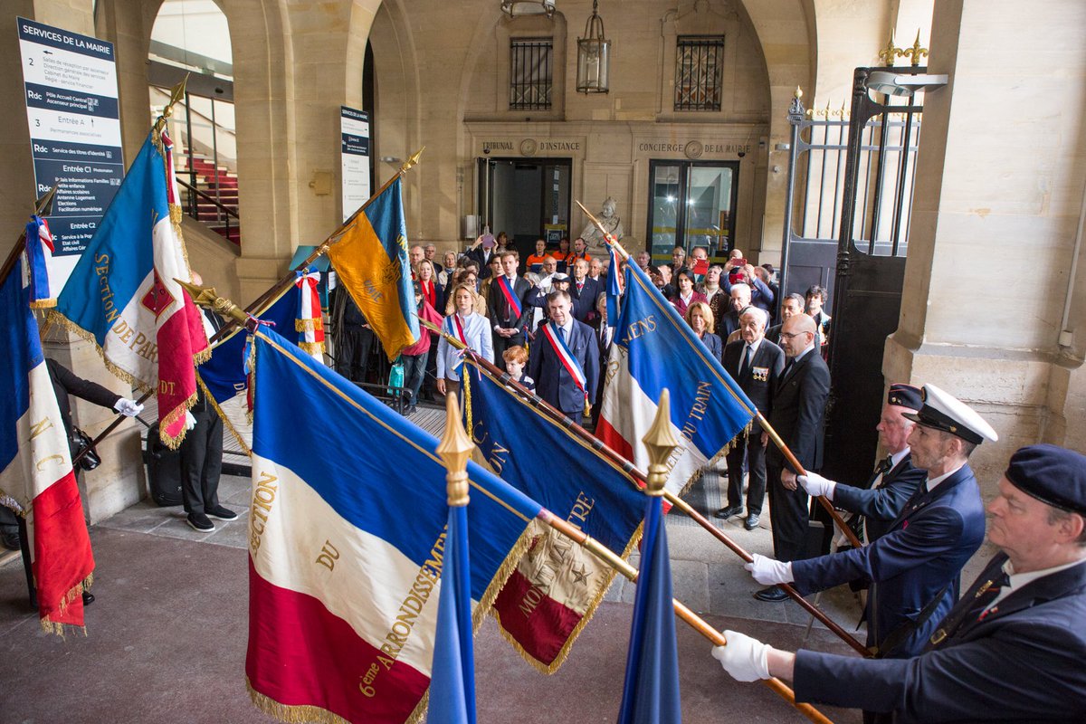 jp_lecoq's tweet photo. Commémoration du 8 Mai 1945 et de la victoire contre la barbarie Nazie @mairie6paris.
Que l’histoire nous apprenne à mieux comprendre les enjeux du présent.. et de l’avenir.
« Ce que nos morts attendent de nous, ce n’est pas un sanglot, c’est un élan! » disait Pierre Brossolette. https://t.co/23UMrPue3a