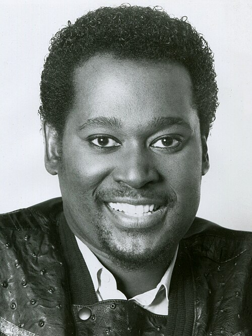 AlbertoteZgz's tweet photo. Mirad que canción tan bonita. La letra es preciosa y la melodía perfecta. Se trata de un single de Luther Vandross, cantante que vendió más de 40 millones de discos. Falleció en 2005 pero su legado es maravilloso.
#DanceWithMyFather
https://t.co/9txjgHpYY6 https://t.co/sCvIXug9o6