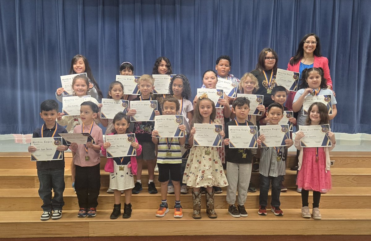 NISDElrod's tweet photo. Congratulations to our awesome students who received an Eagle Award this morning.  Keep up the great work! 🎊🎊
@NISD https://t.co/e5Ju180mPl