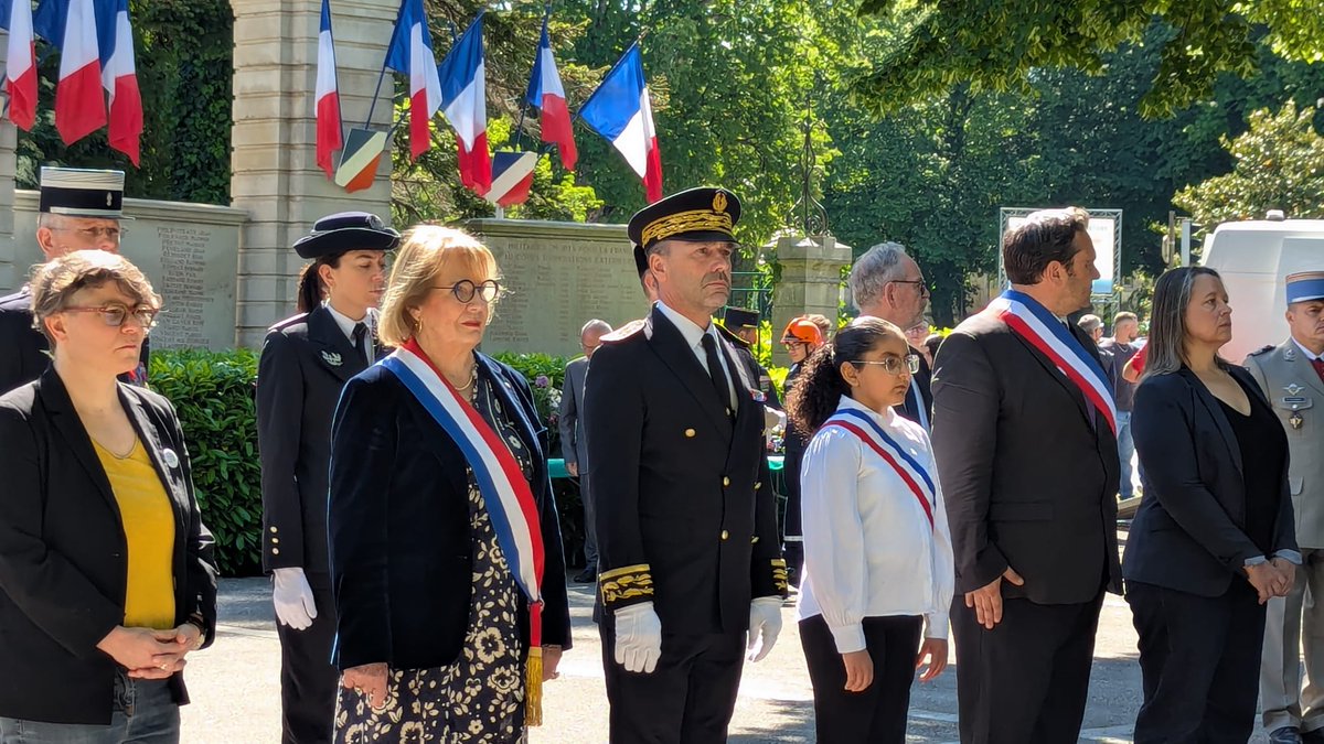 Image de Préfet du Jura - 💐#Cérémonie I Commémoration du 8 mai 1945

🗨️« Aujourd'hui, pour que plus jamais le pire ne redevi