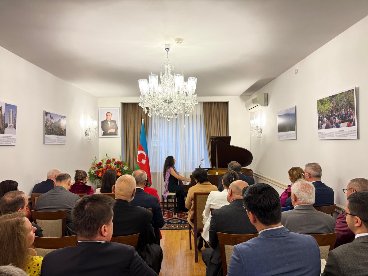 AzEmbBulgaria tweet media