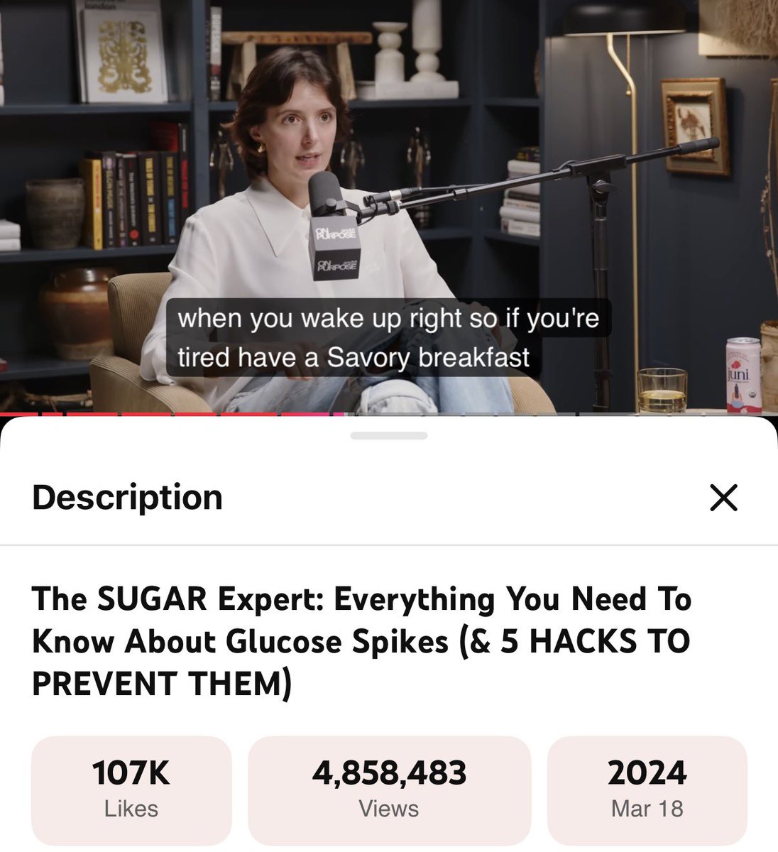 the glucose goddess, Jessie Inchauspé jelasin di podcast ini (dan di bukunya juga) kalau kita ttp bisa enjoy makan karbo/gula tapi dengan lonjakan gula darah yang minim dengan cara:

1. ganti sarapan (1st meal) dengan menu "gurih", not even fruits. perut kosong yang diisi dengan