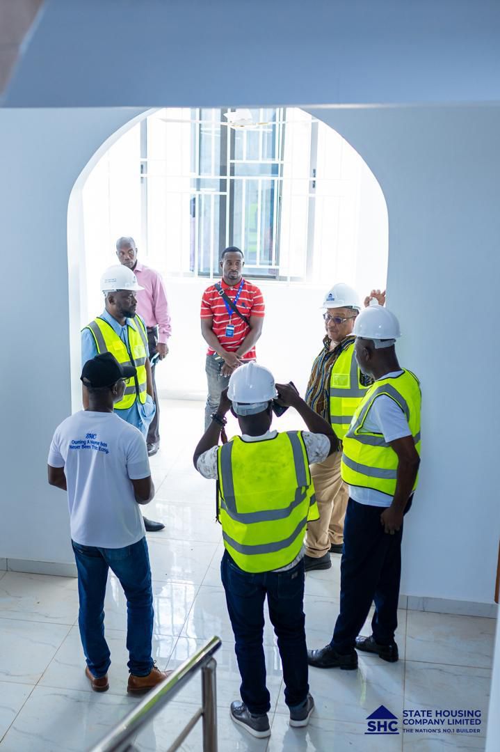 EdNaapong's tweet photo. Ghana’s housing future is taking shape at Dedesua 🌱🏡 #TheGreenCity #StateHousingCompany #KennethGilbertAdjei #Dedesua https://t.co/6dBNukEfOV