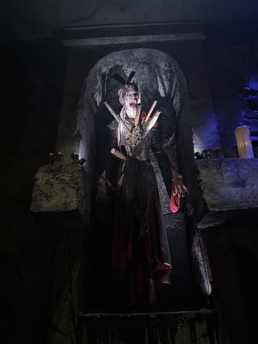 Forever Freaks Of Halloween Horror Nights tweet media