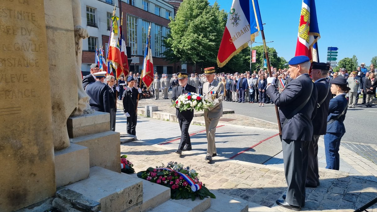 Image de Préfet du Cher - #Cérémonie | 🕊️ Commémoration de la victoire du 8 mai 1945 à Bourges

Philippe Le Moing Surzur, pré