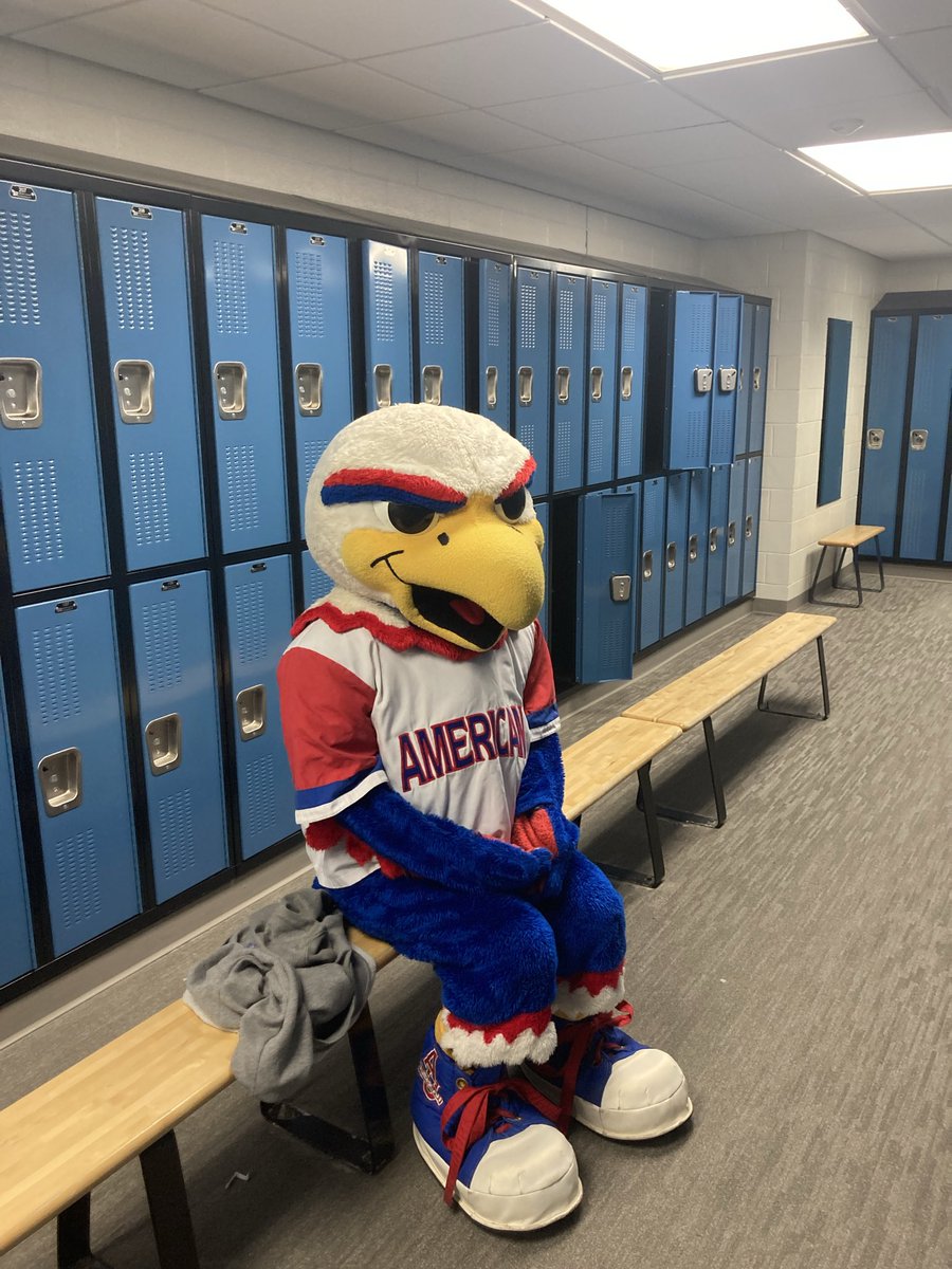 sophi0's tweet photo. How graduation has us feeling #2026augrad https://t.co/tBebzarFsB