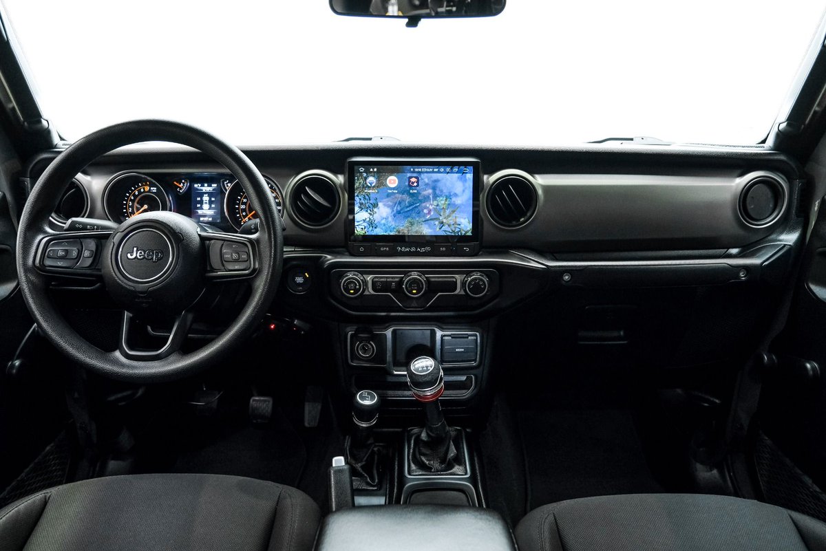 TXVExchange's tweet photo. 2021 Jeep Gladiator Sport - $29,900

Exterior: Sting-Gray Clear Coat
Interior: Black
Engine: 3.6L V6
Transmission: Manual
Drivetrain: 4x4
Mileage: 39,197
City / Hwy MPG: 16 / 23

#Jeep #Gladiator features: https://t.co/Ohpb9ysuxi https://t.co/dp5S4Obz81