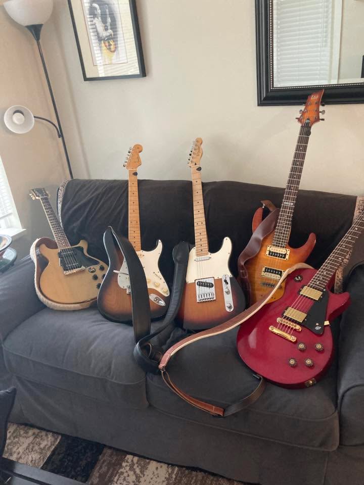 Doug Carr shared the guitars he has loaded with BTone pups! 

thebtone.com