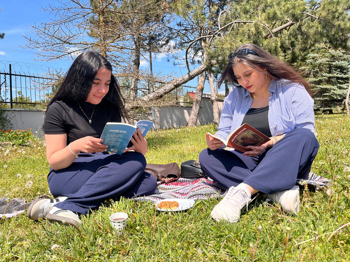 BoluKYGM's tweet photo. 📍Gölköy Yurdu 
Kitap okuma atölyemizi bahçemizde, güzel havanın tadını çıkararak keyifli bir şekilde tamamladık📚☀️ https://t.co/AsSAFfyUYx