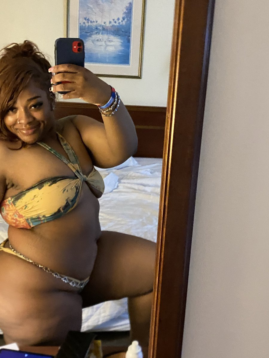ashantaae's tweet photo. I said I want to lose weight and this dude hoed tf outta me I guesss he said “ a mf gone love tf outta yo thick ass” https://t.co/NQ4BgxX2Xi