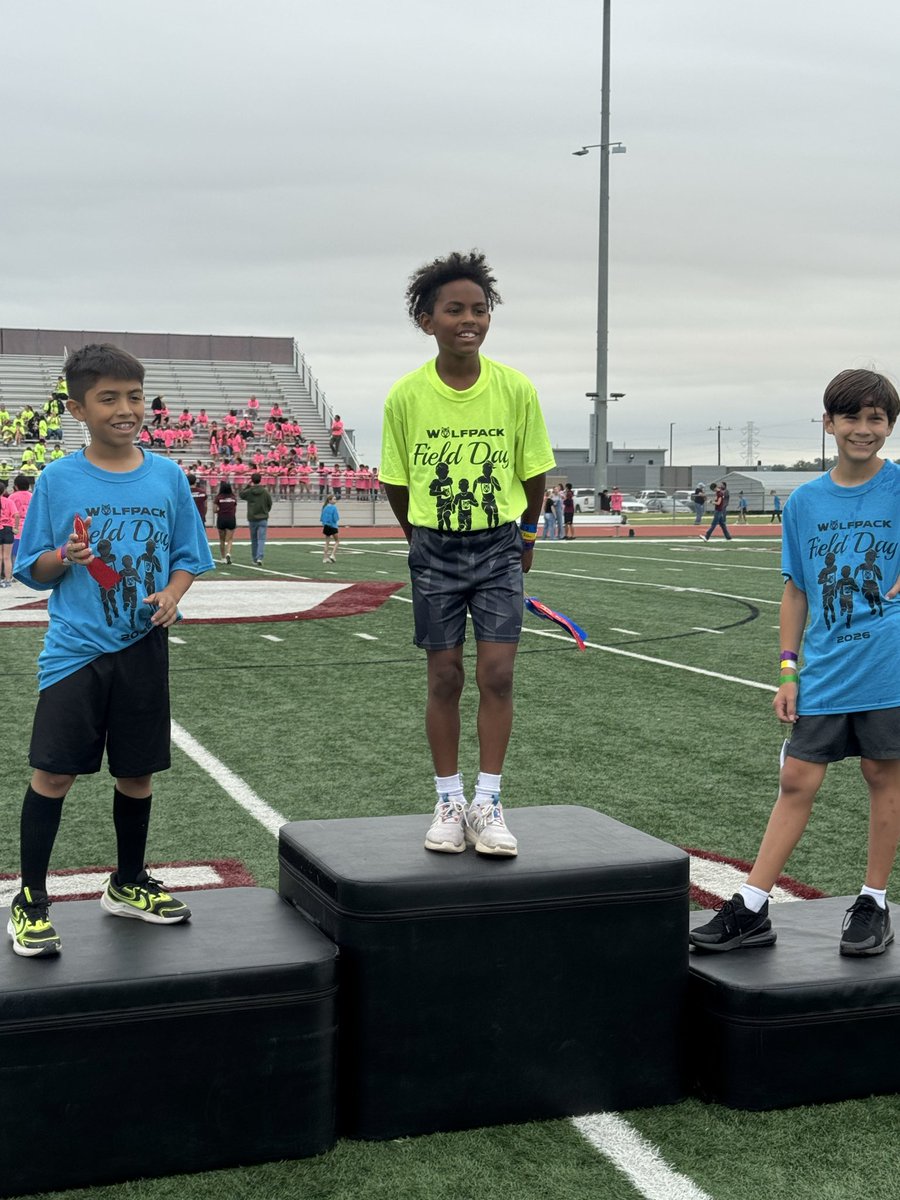 DavenportWolves's tweet photo. 2026 5th Grade Wolfpack Relays. 3 Schools 1 Pack! Unbelievable Effort and Attitude…The Future is Bright for the Pack! 🐺#BTP https://t.co/xBK0TqV4OD