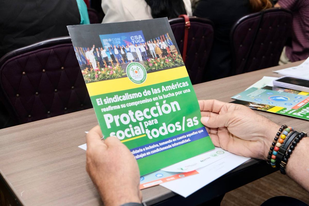 La informalidad laboral continúa siendo uno de los principales desafíos para el acceso a empleos dignos y a la protección social en República Dominicana y la región. 🇩🇴🌎
