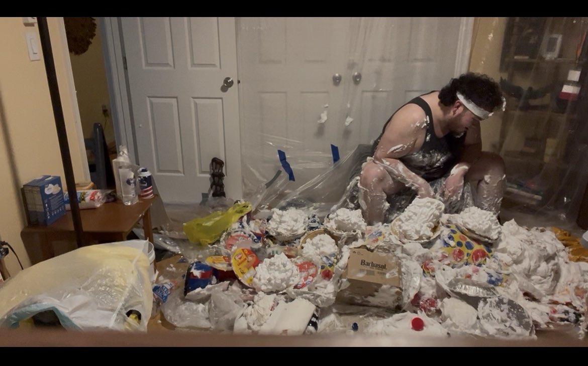 GearLabor's tweet photo. PIE STOOGE MOUNTAIN: I’ve been meaning to get the video edited and posted for months now but I’m a lazy motherfucker. Believe it or not theres a STOOGE under there! https://t.co/jByZrBp73A