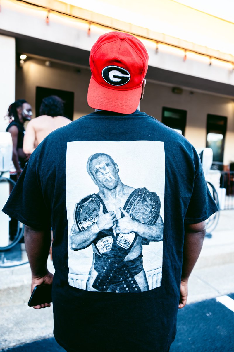 ItsTravis3000's tweet photo. YOU’RE GONNA GET YOUR 🤬 HEAD KICKED IN

👕: @DirtyFinish 
📸 : @mister_photoG https://t.co/QWQnnlwc5t