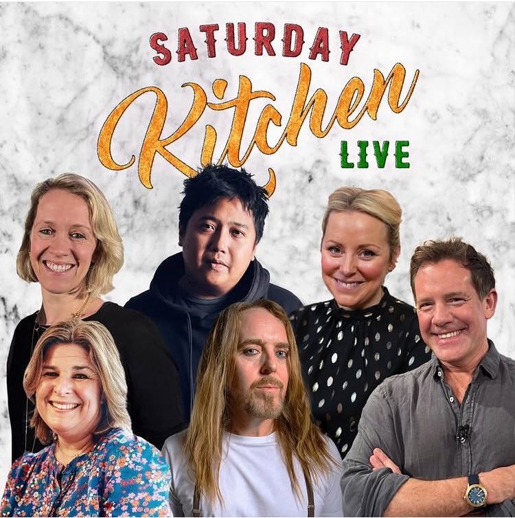 timminchin's tweet photo. Tim is a guest on Saturday Kitchen tomorrow morning. 10am on BBC One and BBC iPlayer. 

Matt Tebbutt is also joined by chefs Anna Haugh and John Javier. With Helen McGinn picking the wine. https://t.co/slSmMhsG9n