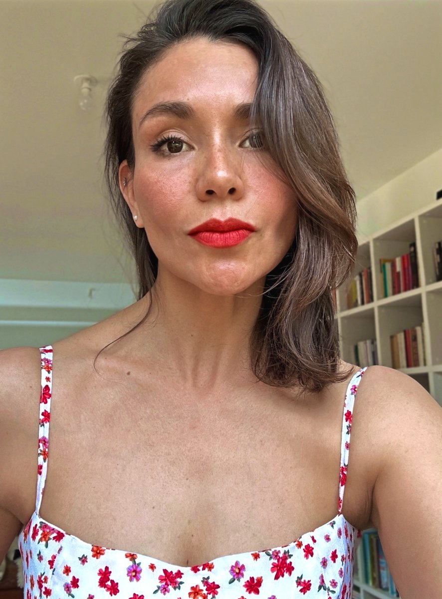 Rosario in Paris ᥫ᭡ tweet media