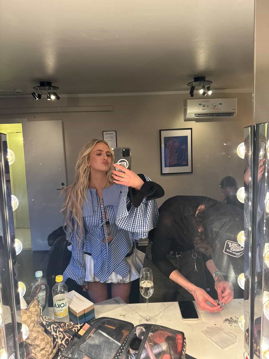 FANNY AVONNE UPDATES tweet media