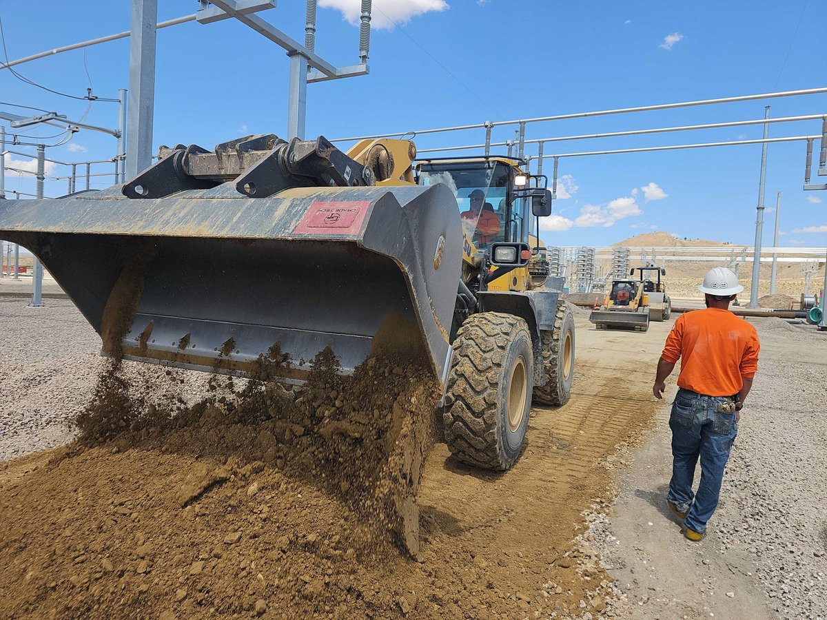 GradeTechServ's tweet photo. Efficiency and safety go hand-in-hand. By maintaining a strict Safety First protocol on every site, we eliminate downtime and ensure that our clients receive the high-performance results they expect from Grade Tech Services.

#SafetyWeek #IndustrialSafety #Safetyfirst https://t.co/8Yh0U7bHPs