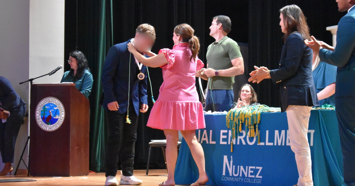OfficeJuvenile's tweet photo. Big news from Bridge City! 🎊

On May 7, ten BCCY youth received their Industry-Based Credentials (IBC) from @Nunez_CC  during a dual enrollment ceremony! 🎓📜

These 10 students are now officially certified with professional skills for the workforce. Proud of your hustle! 👏💼 https://t.co/Yres46SIkY