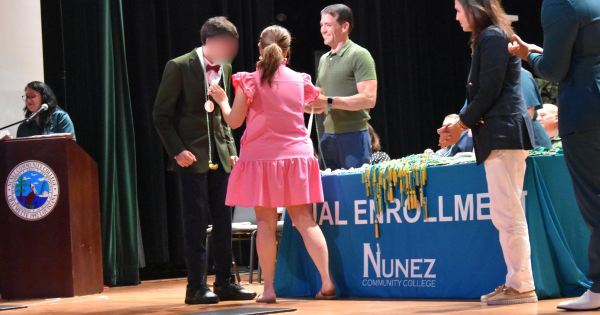 OfficeJuvenile's tweet photo. Big news from Bridge City! 🎊

On May 7, ten BCCY youth received their Industry-Based Credentials (IBC) from @Nunez_CC  during a dual enrollment ceremony! 🎓📜

These 10 students are now officially certified with professional skills for the workforce. Proud of your hustle! 👏💼 https://t.co/Yres46SIkY