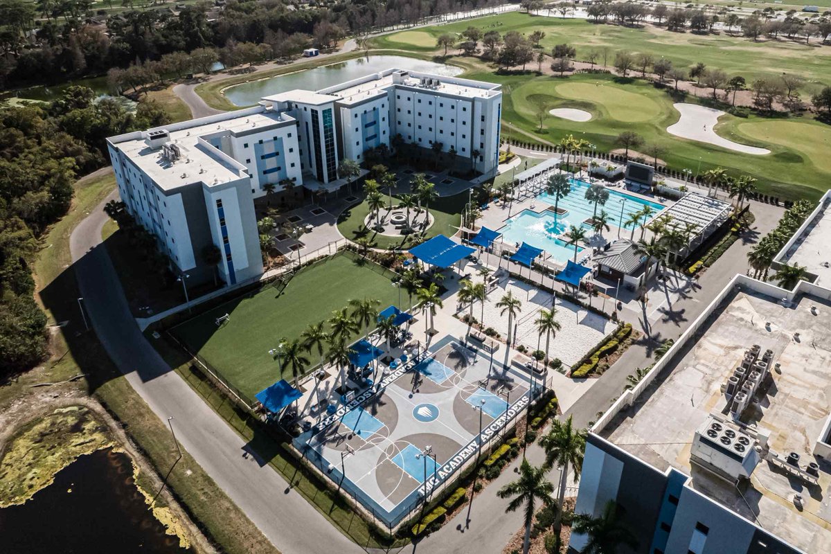 M80gg's tweet photo. 🚨 VALORANT summer camp, but you actually improve?

Experience the great facilities IMG Academy has this summer, and get coached by some of the best in the business https://t.co/ZLunGSvPK3