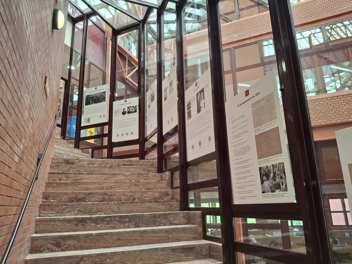 AlejandroALO92's tweet photo. Ya he montado la fantástica exposición "ROLANDO 2:15-2:45" en la @uc3mbiblioteca de la EPS de @uc3m en Leganés. Gracias a @GaizkaFS y los demás colegas del CMVT por la colaboración y por muchas más iniciativas entre el CMVT y nuestro Instituto Universitario @IUc3m99633 https://t.co/XM57bA2v3O
