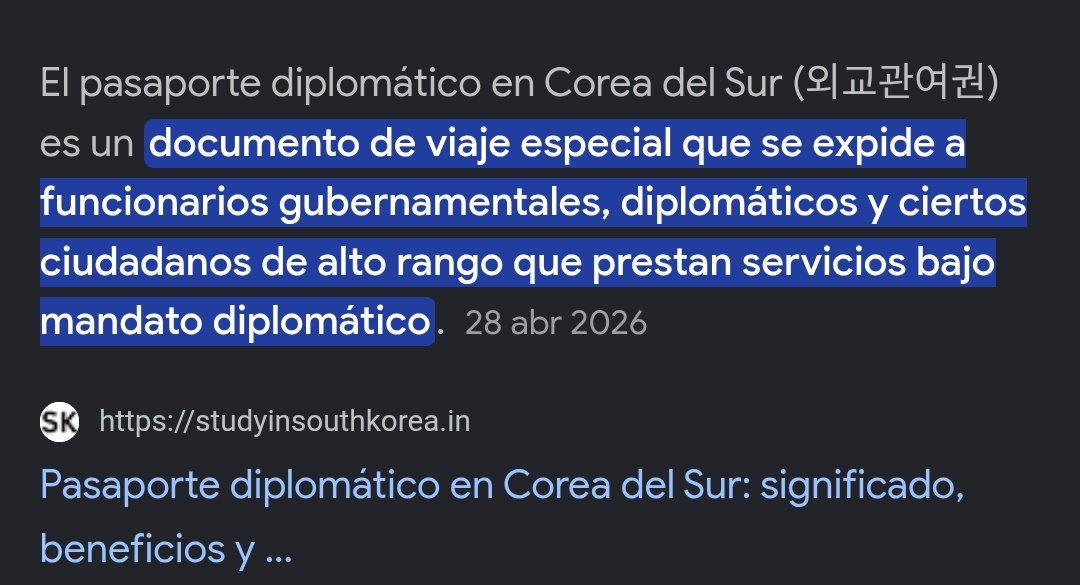 Ker0xc's tweet photo. @Emmanuel1740713 También informese usted. Y a mi me da coraje porque ella invitó a la banda BTS al palacio para quedar bien ante el pueblo al darles la oportunidad de ver a la banda si no pudieron asistir al concierto, y así el pueblo se olvide de lo hipócrita que es la presidenta https://t.co/nTy23DWxL4