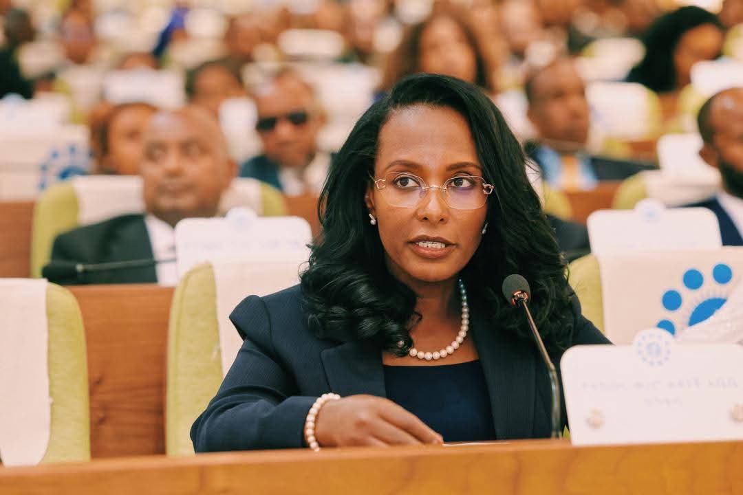 AdanechAbiebie's tweet photo. ዛሬ የአዲስ አበባ ከተማ ምክር ቤት 5ኛ ዓመት የሥራ ዘመን 3ኛ መደበኛ ጉባኤያችንን አካሂደናል ።በመድረኩም ለቀረቡ ጥያቄዎች ዝርዝር ማብራሪያና ምላሽ ሰጥተናል። 
በተጨማሪም የከተማዋን የልማት ፍላጎት መሰረት ያደረገ የተጨማሪ በጀት  ያጸደቅን ሲሆን፣ ልዩ ልዩ ሹመቶችንም በሙሉ ድምፅ አፅድቀን ጉባኤውን አጠናቀናል።

ፈጣሪ ኢትዮጵያን እና ህዝቦቿን ይባርክ!
#AddisAbaba #Ethiopia