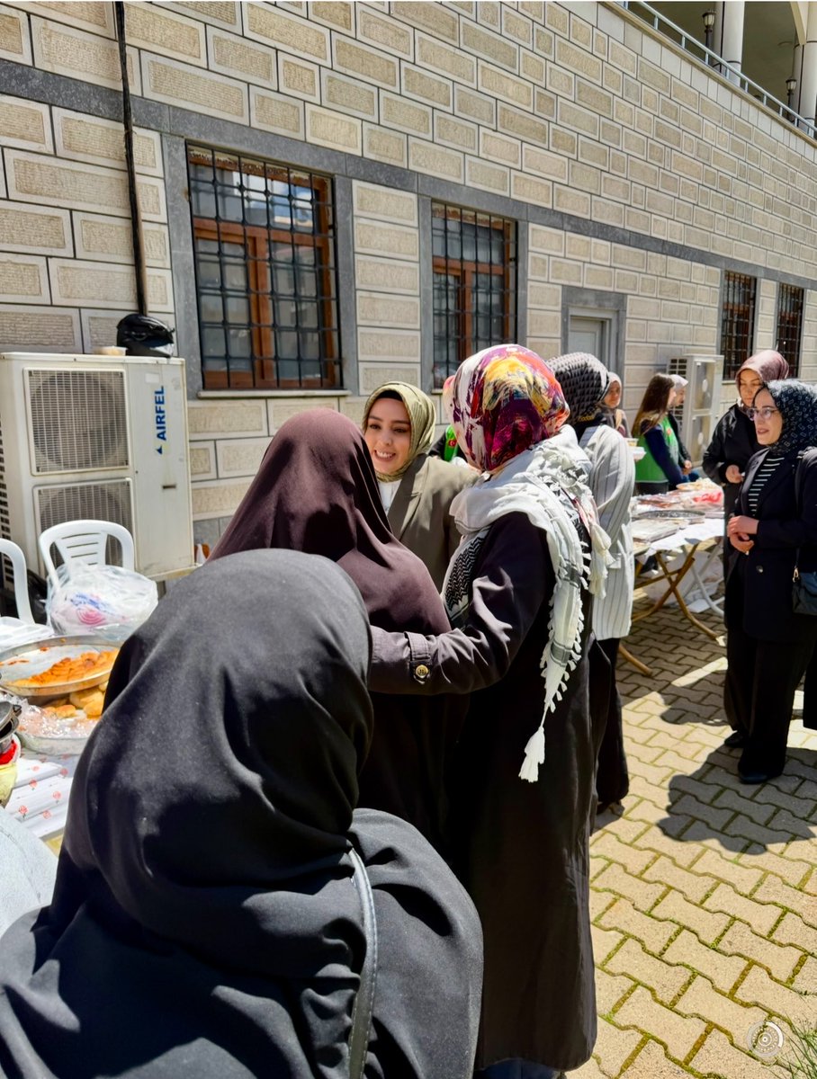masifegundogdu's tweet photo. 📍Bingöl 🇵🇸🤍

“İHH (İnsani Yardım Vakfı) tarafından Gazze ve Filistin yararına düzenlenen ‘Hayır Çarşısı’ kermesine yönetim kurulu üyelerimizle birlikte katılım sağladık. 

Bu anlamlı organizasyonda emeği geçen ve katkı sunan herkese gönülden teşekkür ederiz.

#İyilikPaylaştıkçaÇoğalır

@ihhinsaniyardim 

@FeyziBerdibek1 @Korkutata_Zeki  @yilmaz_seven