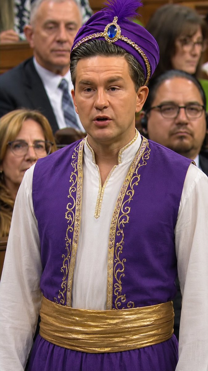 mohde's tweet photo. @ABDanielleSmith @PierrePoilievre lol. ‘It’s all an illusion’ https://t.co/HVPetoUUR7