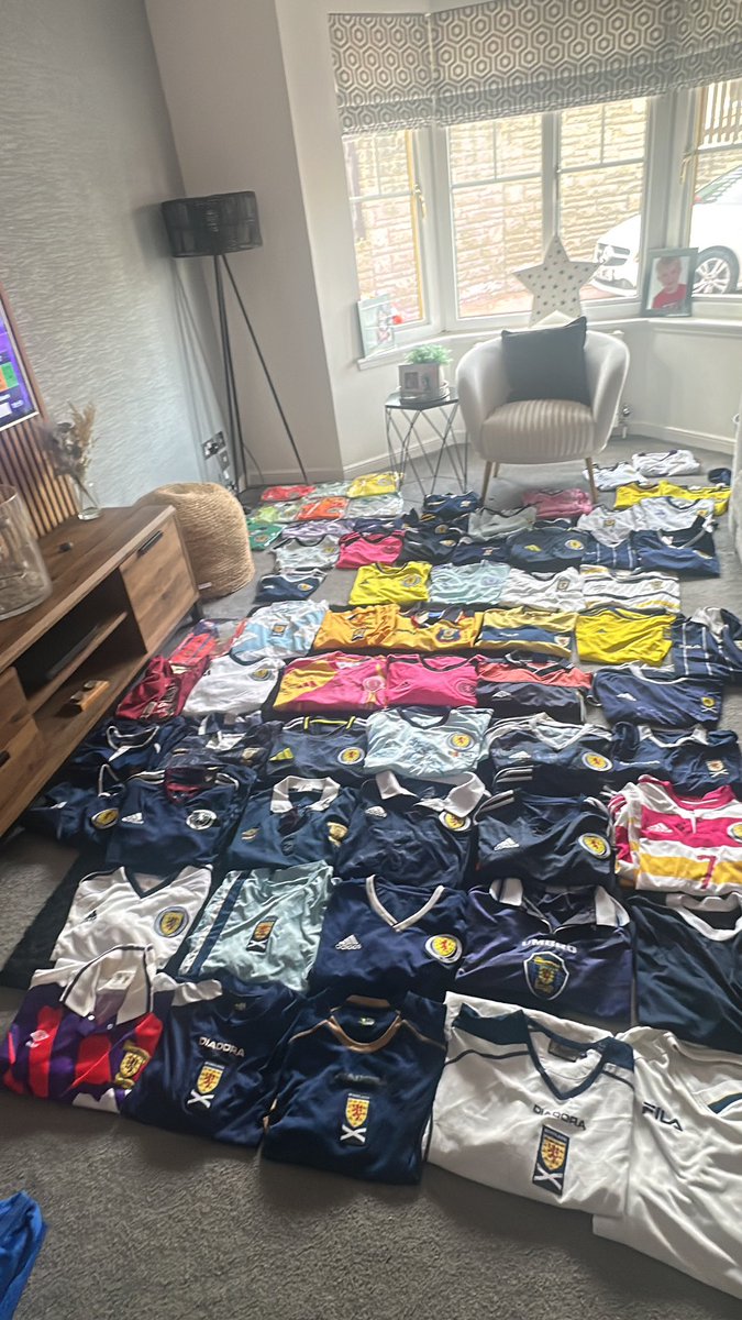 DivitXiles's tweet photo. Get yir strips oot for the lads….
World Cup 26 we’re coming for you 🏴󠁧󠁢󠁳󠁣󠁴󠁿🏴󠁧󠁢󠁳󠁣󠁴󠁿 https://t.co/0hHxdF3gVc