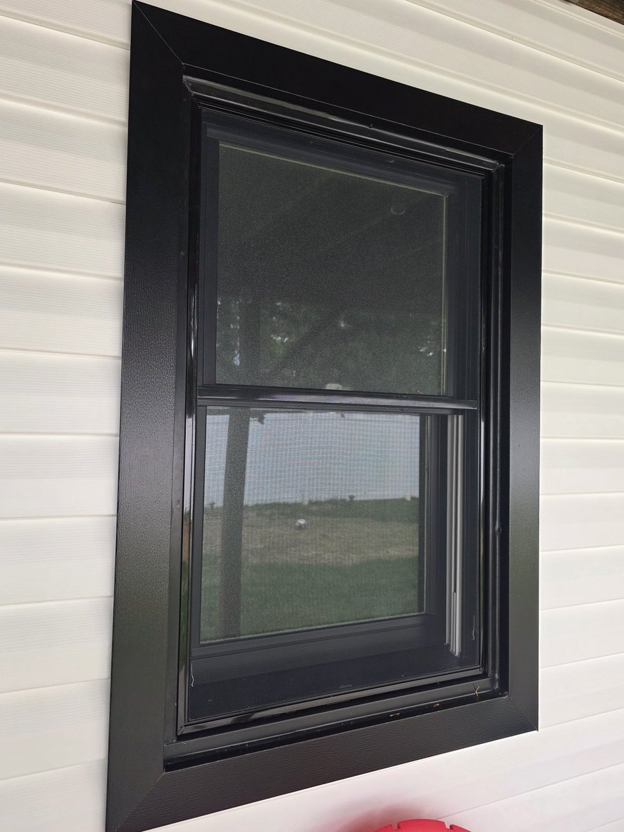 BrosAlum's tweet photo. @Alside @AndersenWindows #boardandbatten #ascend #composite #windows #exterior #remodel #valhalla #westchester #newyork @tedb75 https://t.co/icKWsUGUB2