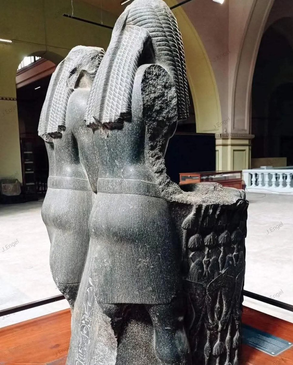Yorubaness's tweet photo. Dreadlocks hair originated from Africa. Infact, in Yoruba Culture, "Bayani" is a Yoruba Orisa of children who were born with dread hair. https://t.co/CXnsutuUhr