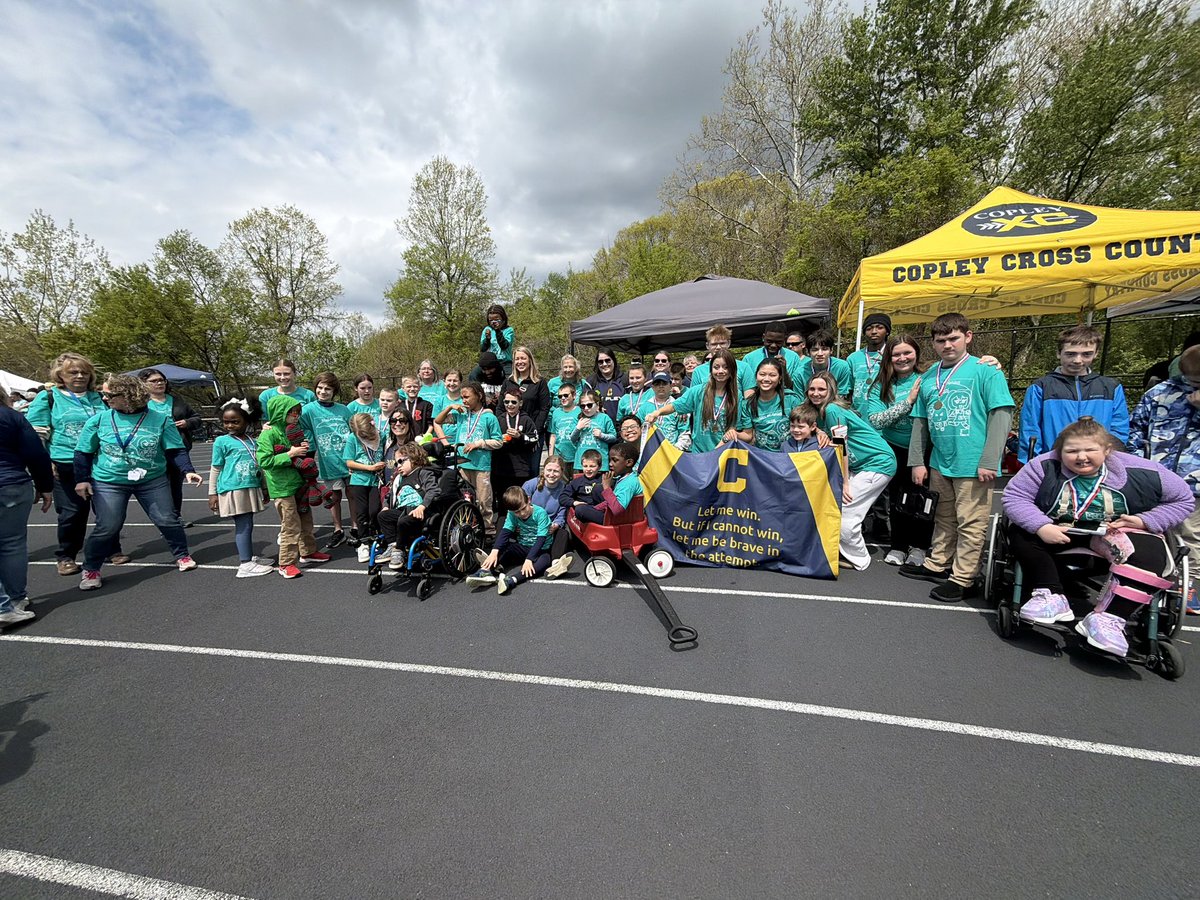 CopleyHSSports's tweet photo. Great job by our track and field athletes who competed in the Smiles For Miles field day held at Nordonia High School today! https://t.co/yvIZXVQtb3