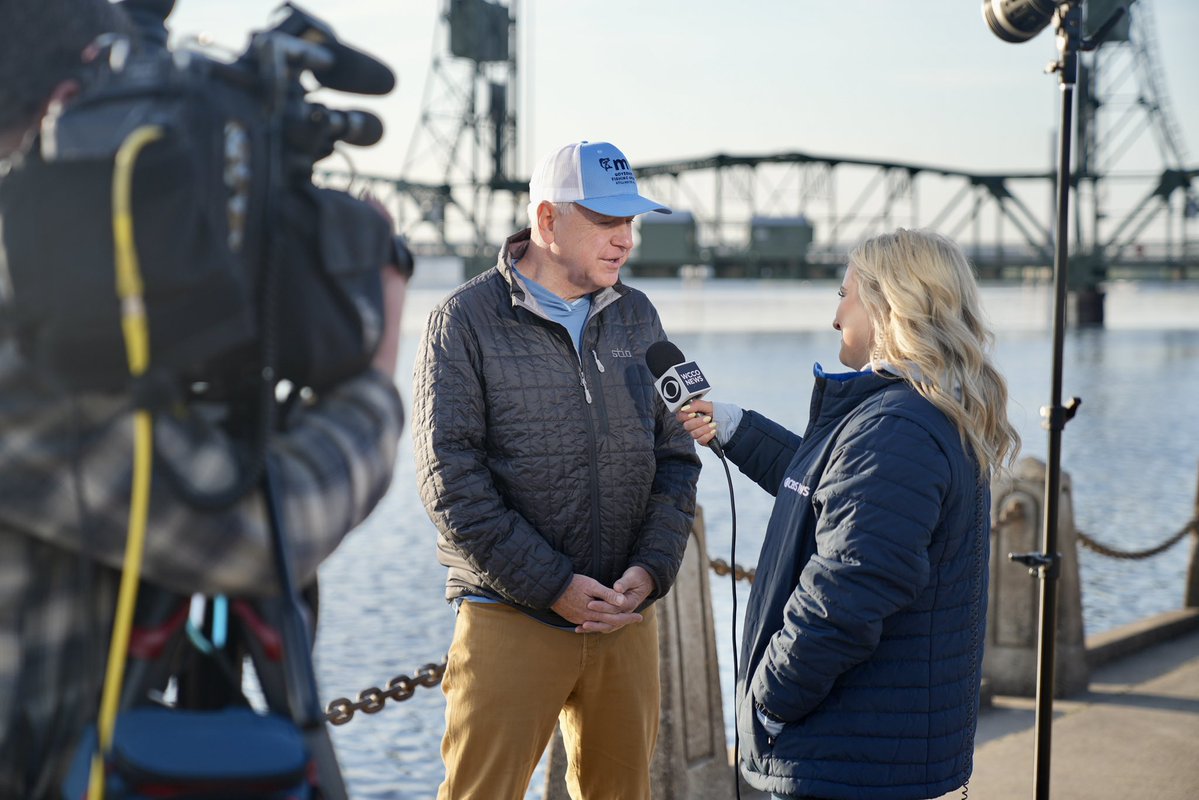 Governor Tim Walz tweet media