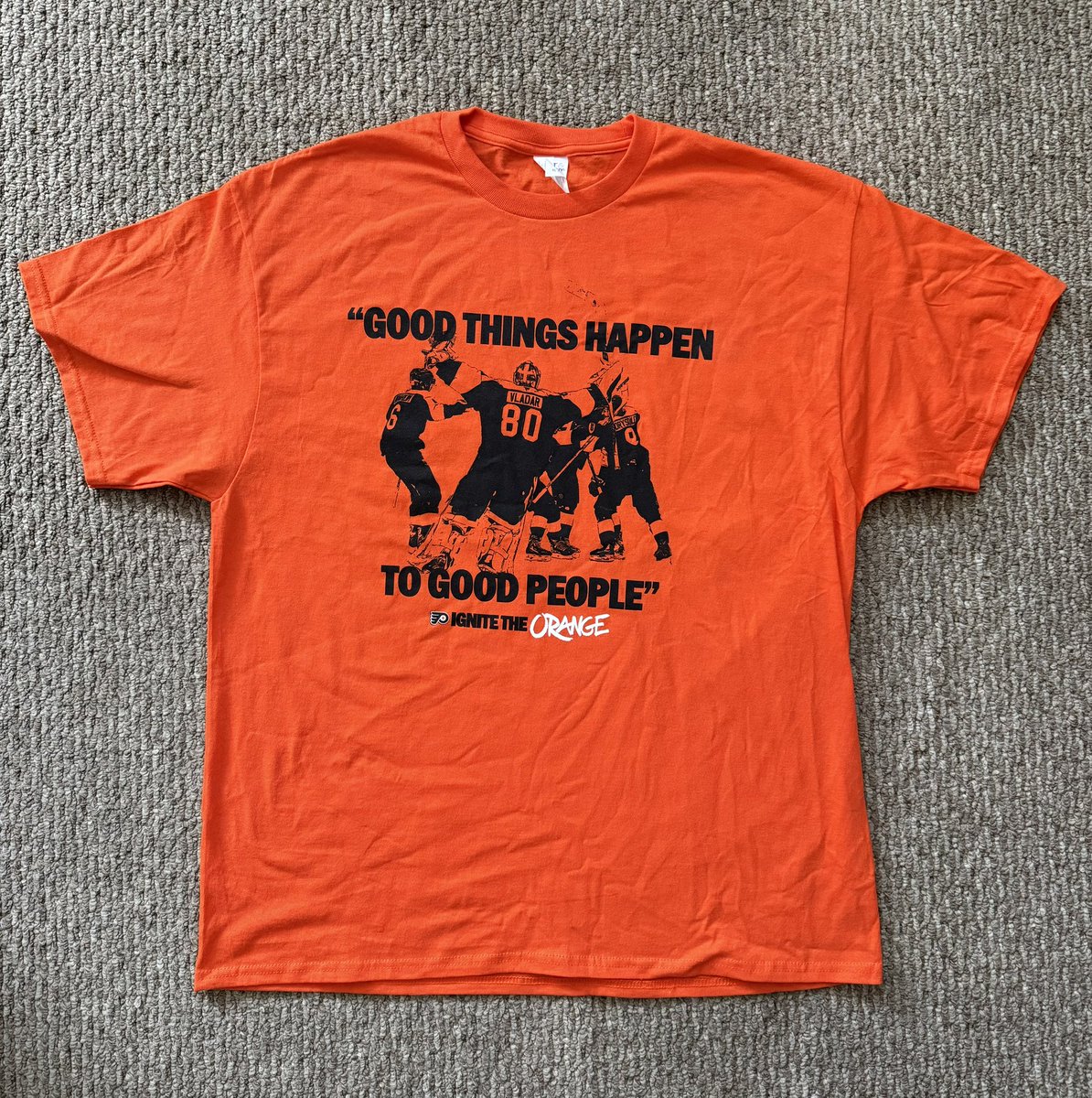 ‼️ GIVEAWAY ALERT ‼️ 

I’ll be picking one follower to win my playoff T-shirt (XL) from game 3 🔥

Winner will be picked when the Flyers are officially eliminated from the playoffs (so probably Saturday hahahahah).

Must retweet this tweet and must be following me to win.