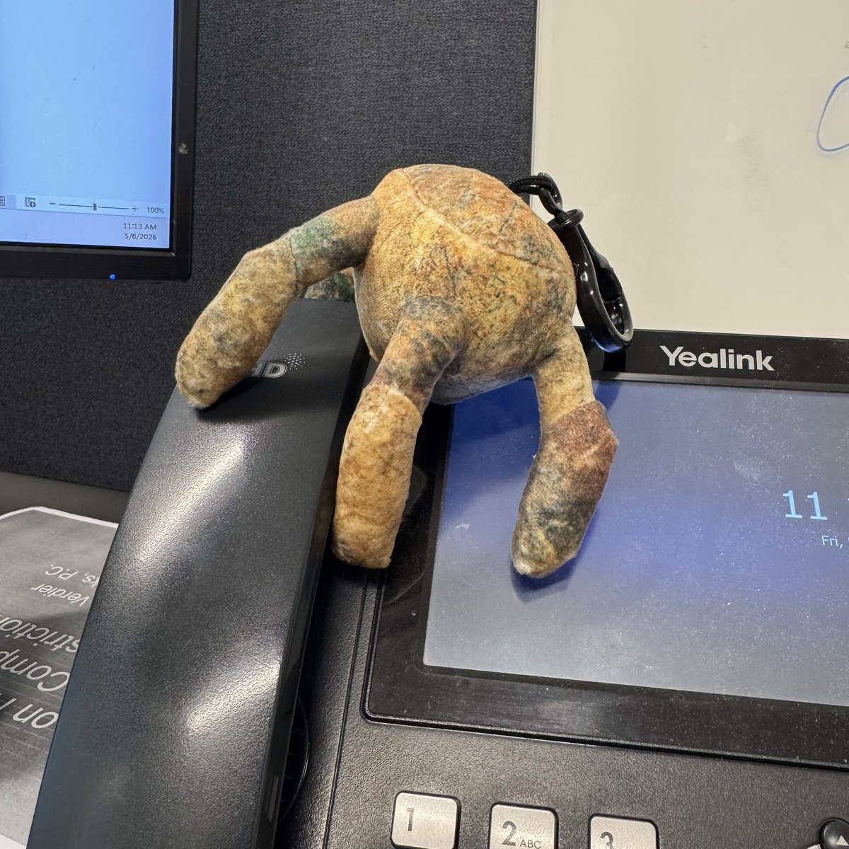 JosephColl87's tweet photo. @projecthailmary Hi Rocky! This baby Eridian won’t let me answer my work phone. Any suggestions? https://t.co/me4j9JKFys