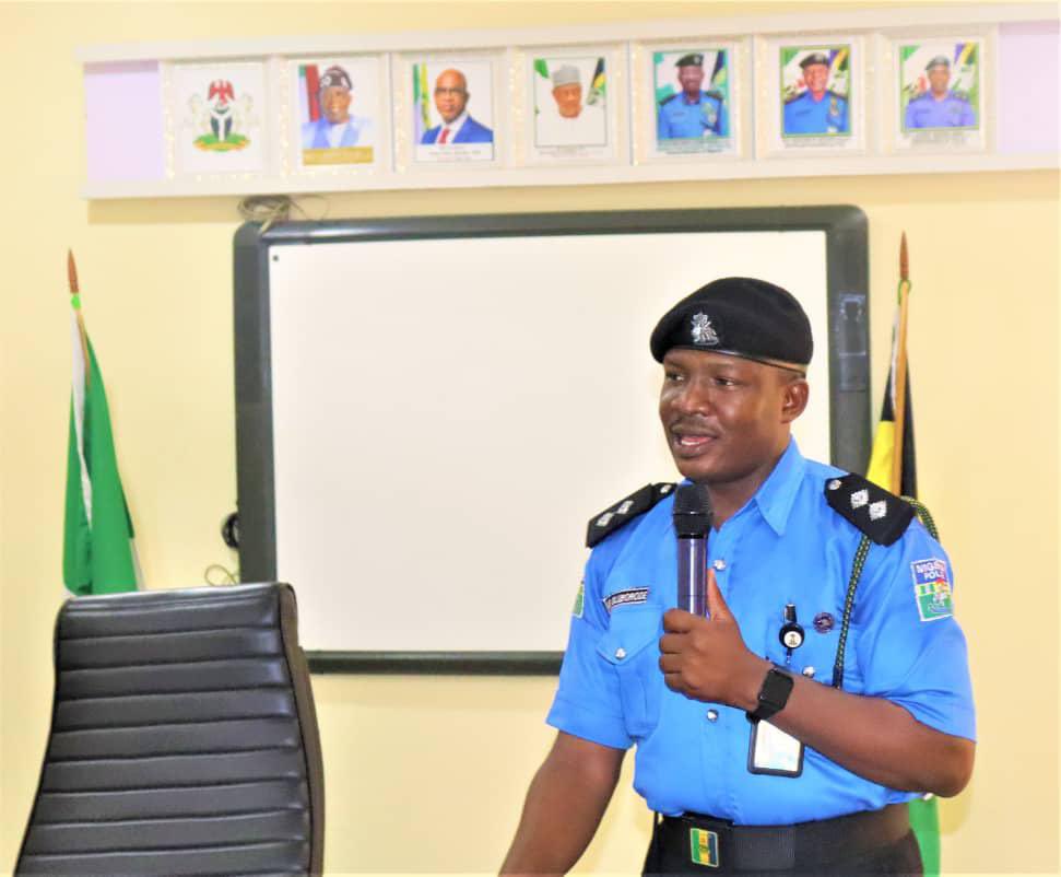 DSP OLUSEYI BABASEYI tweet media