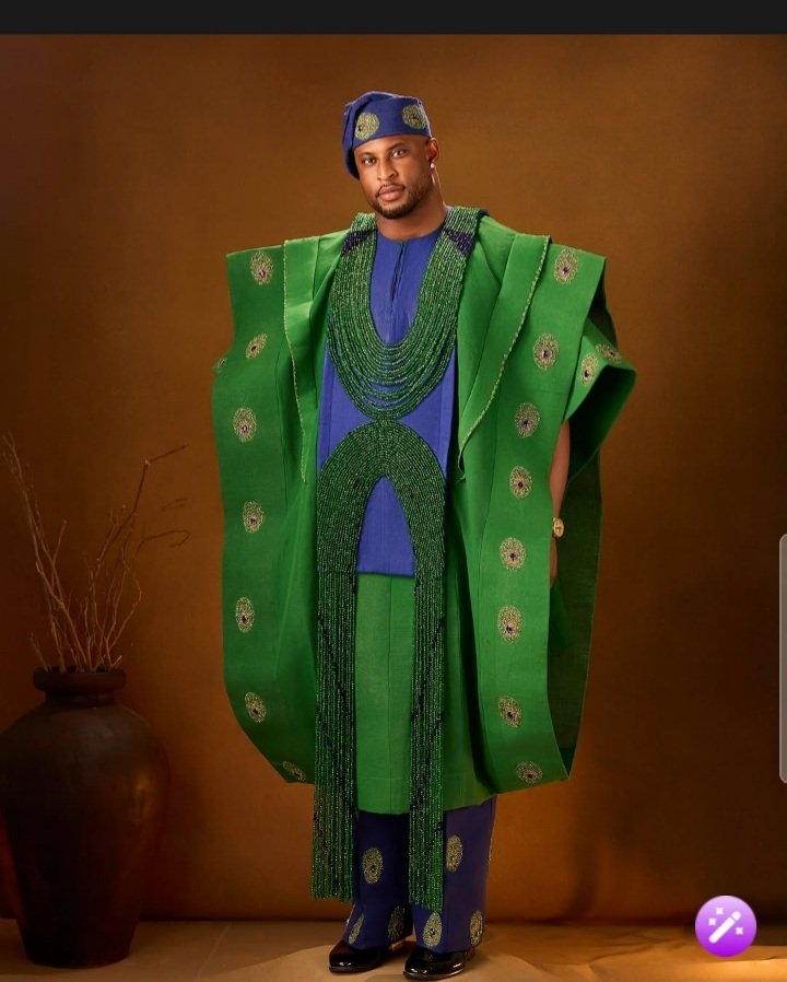 Flygirl861832's tweet photo. My Kaybobo, KayDollars 💰🤑 looking so sharp and fabulous 🔥🔥😍. My best dressed. OKIN 🦚. You ate my boy ❤❤

#Kaybobo 
#AMVCA12 https://t.co/7sDISYSSqt